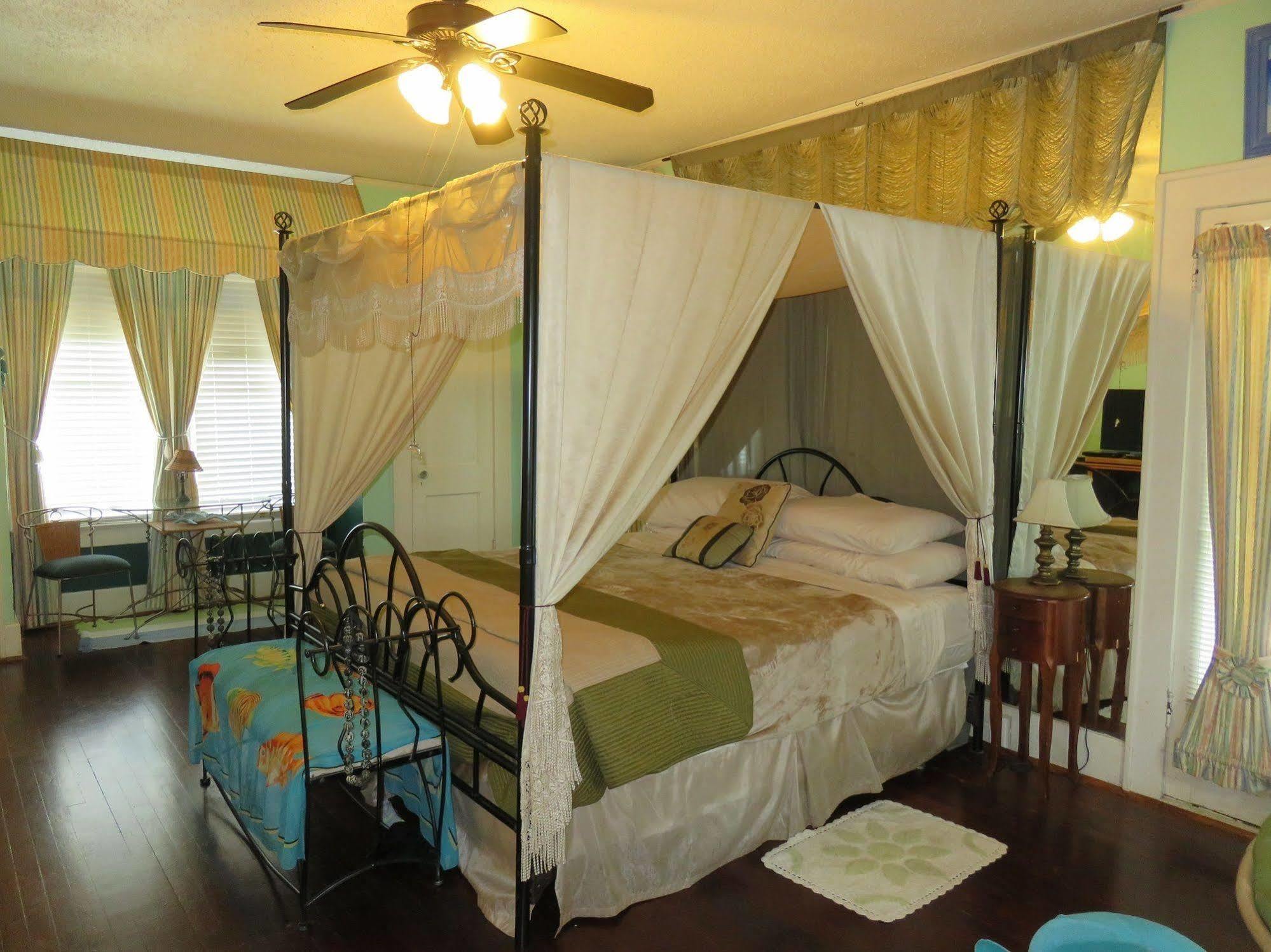 Avenue O Bed And Breakfast Galveston Ngoại thất bức ảnh
